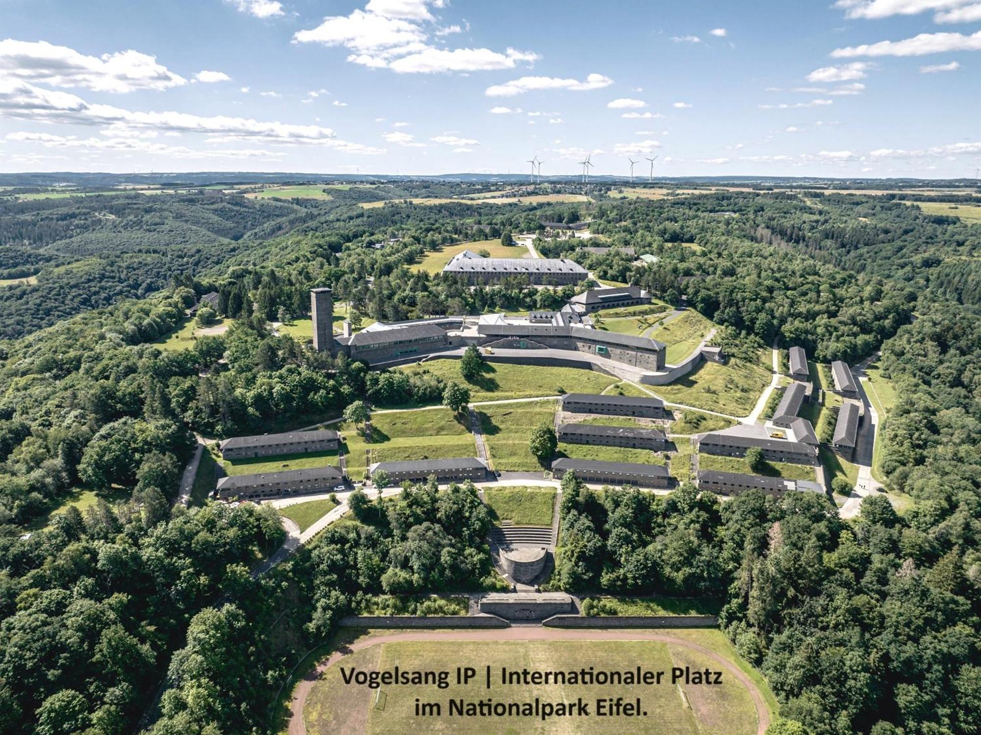 Ferienhaus Hescheld With Private Jacuzzi Хелентал Екстериор снимка