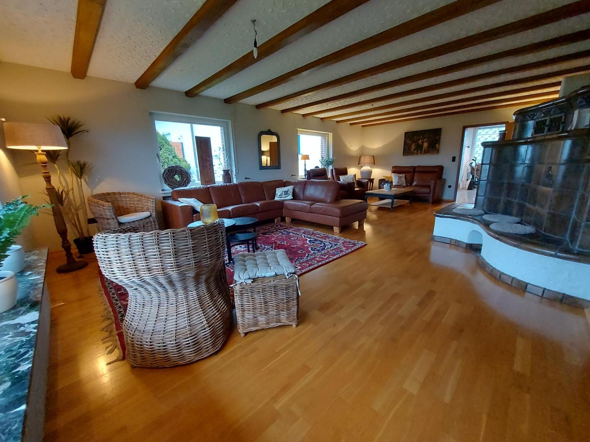 Ferienhaus Hescheld With Private Jacuzzi Хелентал Екстериор снимка