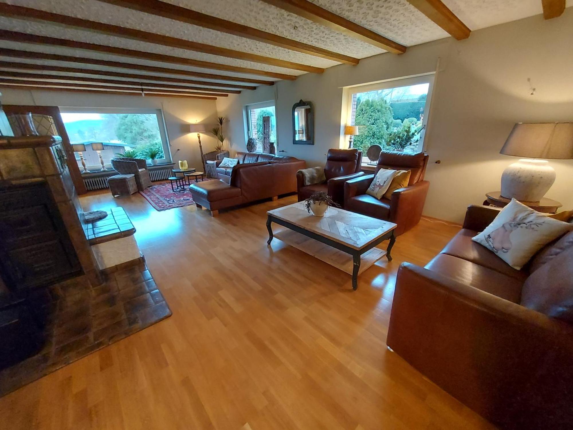 Ferienhaus Hescheld With Private Jacuzzi Хелентал Екстериор снимка