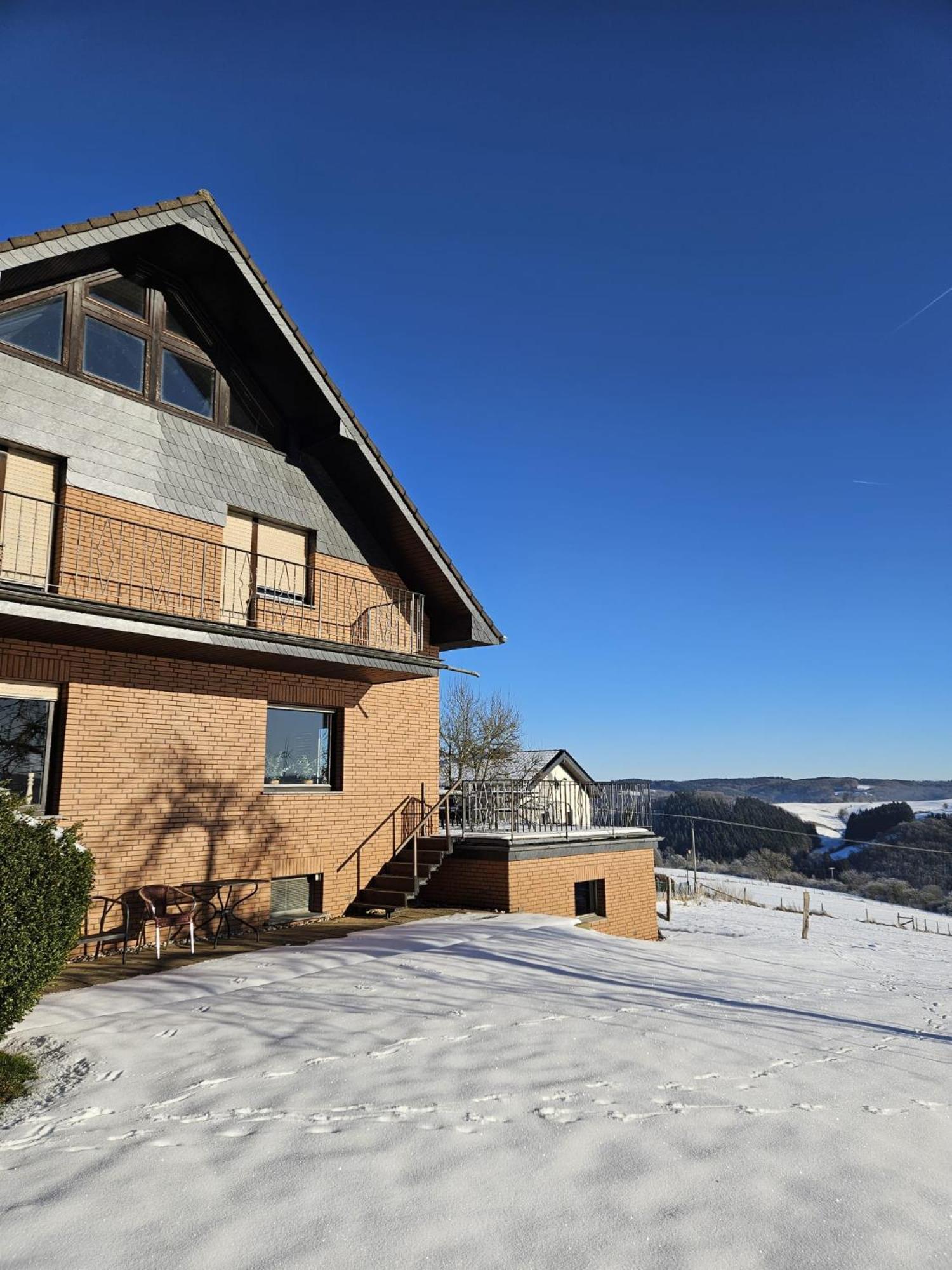 Ferienhaus Hescheld With Private Jacuzzi Хелентал Екстериор снимка